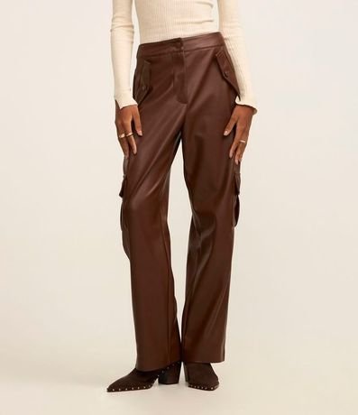 Pantalón Recto en PU con Bolsillos Cargo 3