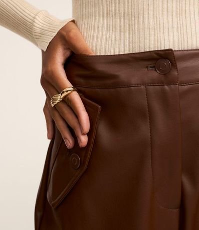 Pantalón Recto en PU con Bolsillos Cargo 4