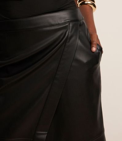 Pollera Reta Midi en PU con Traspase Sobre 4