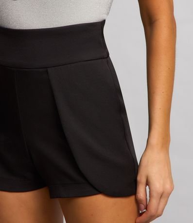 Short Corto en Crepé Sobrepuesto 4