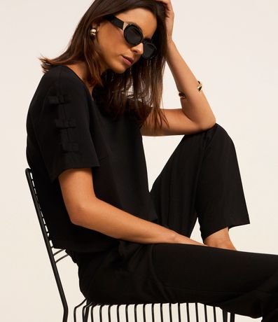 Blusa en Crepé con Lacitos en la Manga 6