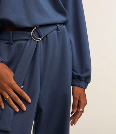 Pantalón en Viscosa con Cinturón 4