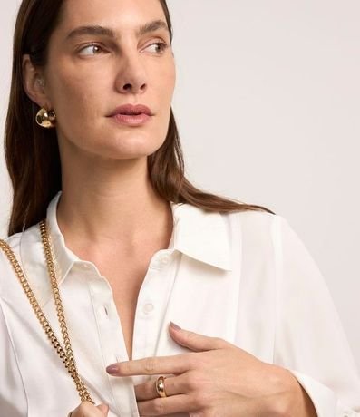 Camisa Satinada en Crepé con Abotonado 4