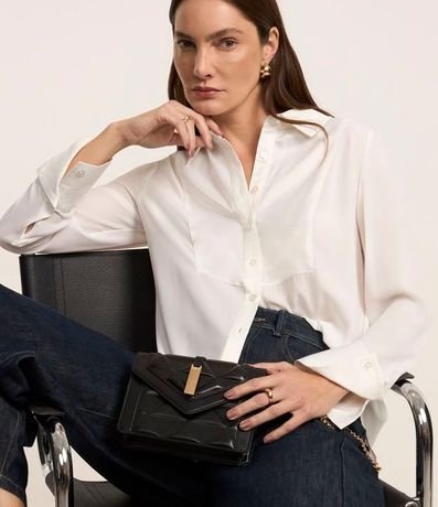 Camisa Satinada en Crepé con Abotonado 6