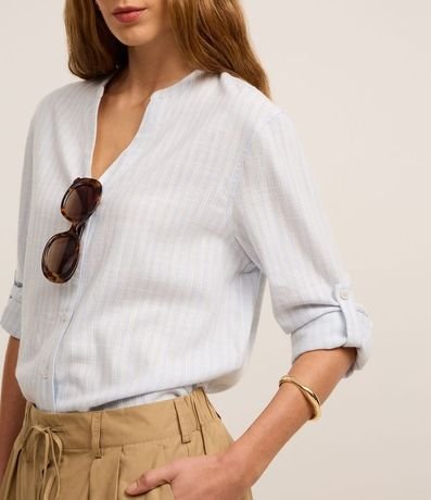 Camisa en Viscolino Rayada con Cuello Padre 4