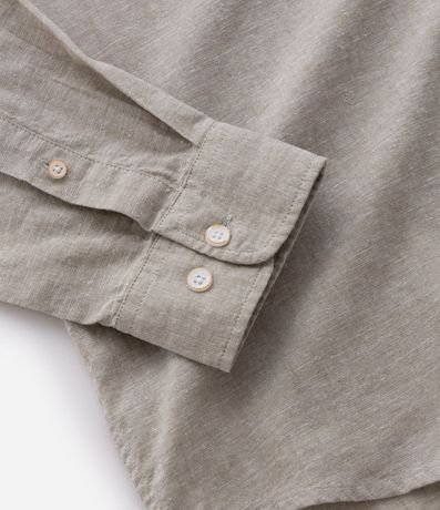 Camisa Comfort Básica en Lino 6