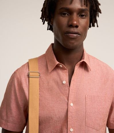 Camisa Comfort Básica en Lino con Bolsillo Delantero 3
