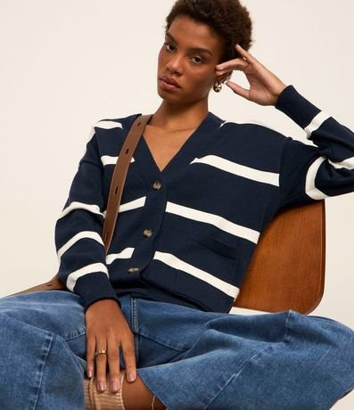 Cardigan en Punto con Abotonado Delantero y Estampado Rayado 5