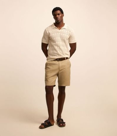 Remera Polo con Textura Patchwork y Cuello en V 2