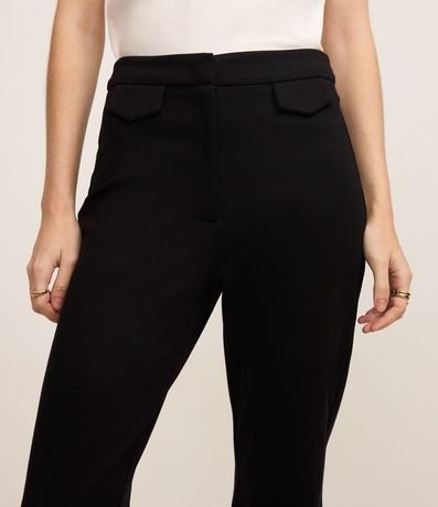 Pantalón Flare en Ponto Roma con Bolsillos de Solapa 4