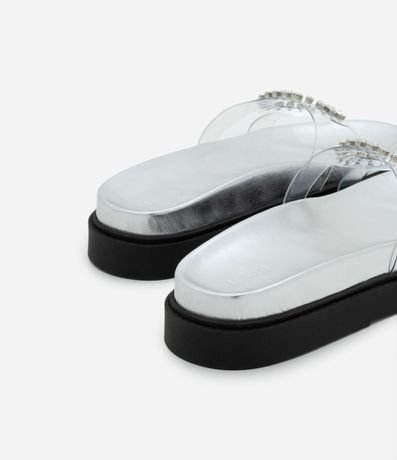 Sandalia Plana con Parte Superior en Vinil y Enfeite de Pedrería 3