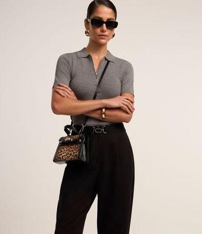 Pantalón Recto Cintura Alta con Hebilla en Ponto Roma 2