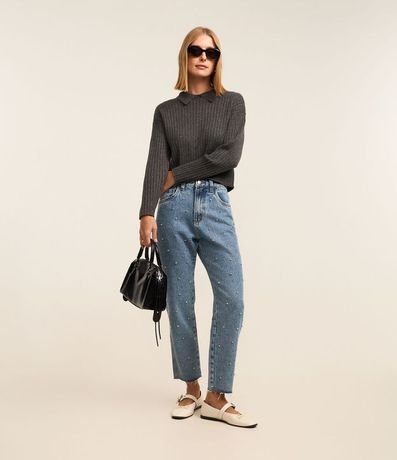 Pantalón Mom Comfort en Jeans con Brillos Bordados