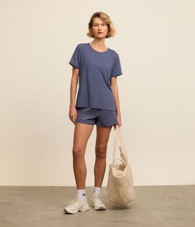 Remera Deportiva Texturizada con Detalle Reflectante 2