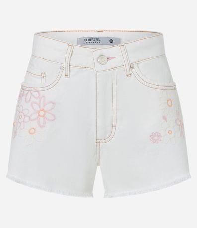 Short en Sarga con Bajo Deshilachado y Flores Bordadas 6