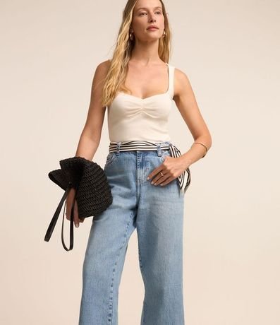 Pantalón Recto Cropped en Jeans con Terminación Deshilachada 2