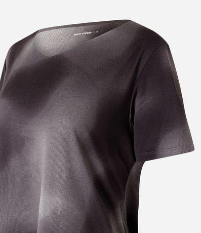 Remera en Microfibra Estampa Manchada 7