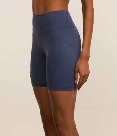 Bermuda en Microfibra con Bolsillo Funcional 2