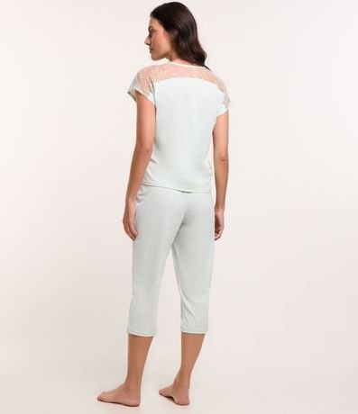 Pijama Pantalón Capri y Detalles en Encaje en la manga 2