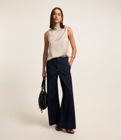 Blusa Satinada con Cuello Drapeado y Estampa Geométrica 2