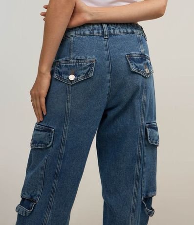 Pantalón Recto en Jeans con Recorte y Bolsillo Cargo 5