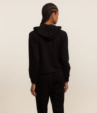 Campera Deportiva en Modal con Capucha 3
