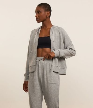 Campera Deportiva en Modal con Capucha