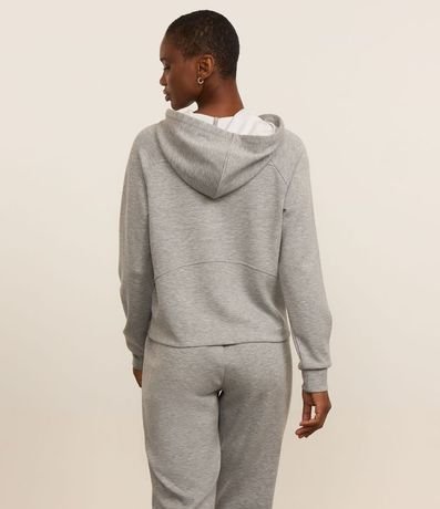 Campera Deportiva en Modal con Capucha 3