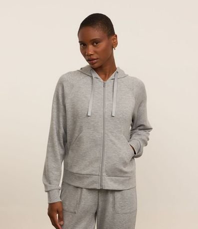 Campera Deportiva en Modal con Capucha 4