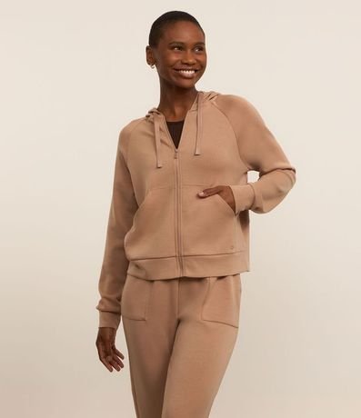 Campera Deportiva en Modal con Capucha