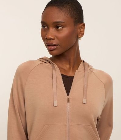 Campera Deportiva en Modal con Capucha 4