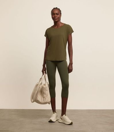 Remera en Microfibra con Escote Redondo 3