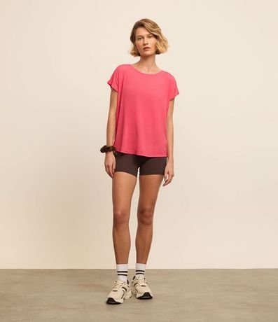 Remera en Microfibra con Escote Redondo 2