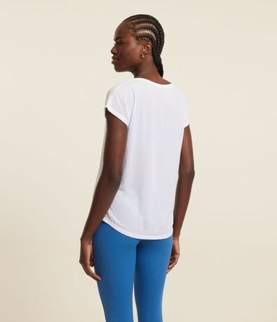 Remera en Microfibra con Escote Redondo 2