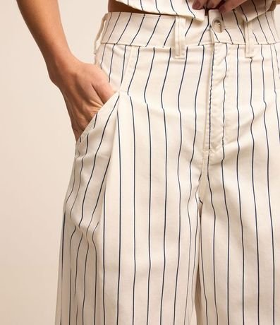 Pantalón Wide Leg en Sarga con Rayas y Pliegues 4