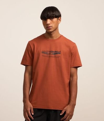 Remera Comfort en Algodón Peruano con Estampa de Montaña 3