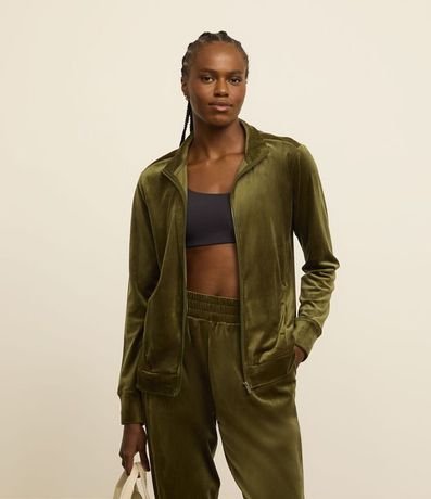 Campera en Microfibra con Cuello Alto y Cremallera