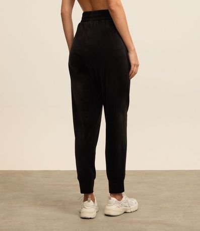Pantalón Deportivo en Microfibra con Cintura Elástica 3