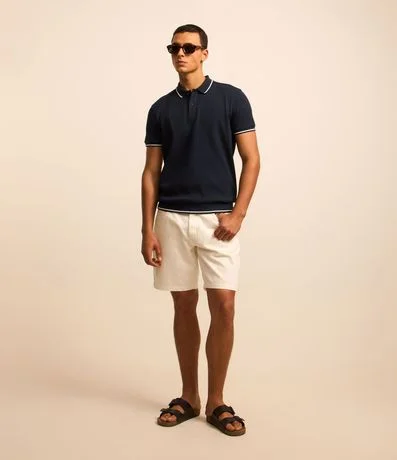 Bermuda en Sarga con Detalle en el Bolsillo