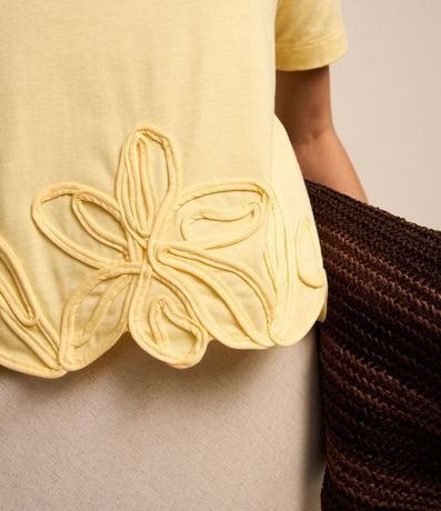 Blusa en Algodón con Flores Bordadas en el Bajo 3