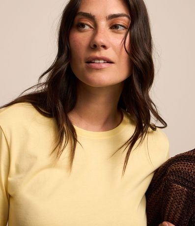 Blusa en Algodón con Flores Bordadas en el Bajo 8