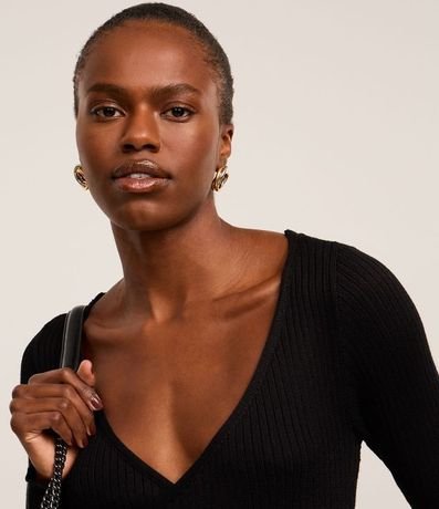 Blusa en Viscosa con Escote V Traspasado 4