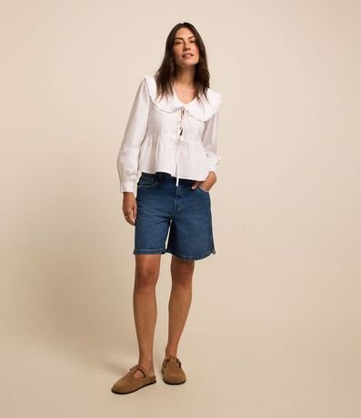 Bermuda en Jeans con Cintura Mediana y Detalle en el Bajo 3
