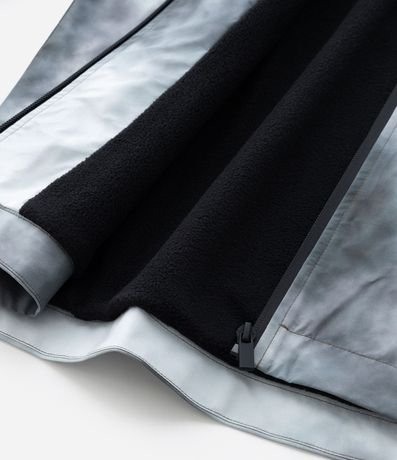 Campera Rompeviento Infantil con efecto Tie Dye - Talle 5 a 14 años 4