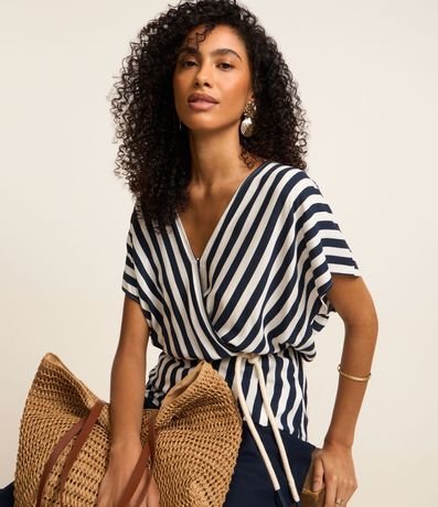 Blusa en Viscolino Rayada con Cinturón Cuerda 5