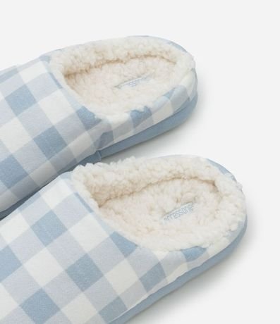 Pantufla Cerrada con Estampado de Cuadros 3