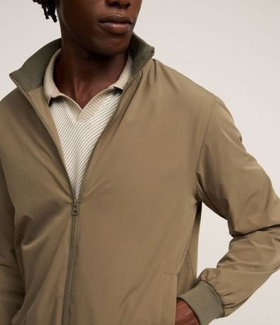 Campera Bomber con Cuello Alto 4