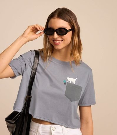 Remera Boxy en Algodón con Bolsillo Contrastante y Gatito