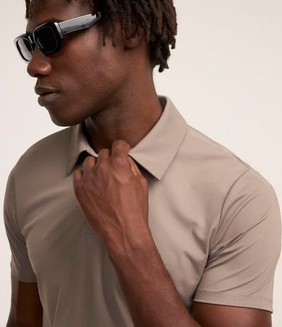 Camisa Polo Performance con Toque Gelado 3