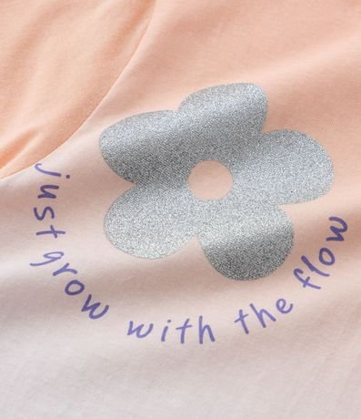 Remera Infantil en Degradé con Estampa Flores - Talle 5 a 14 años 4